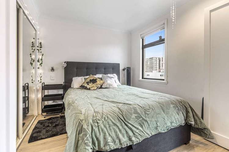 6E/92 Nelson Street 10015_6