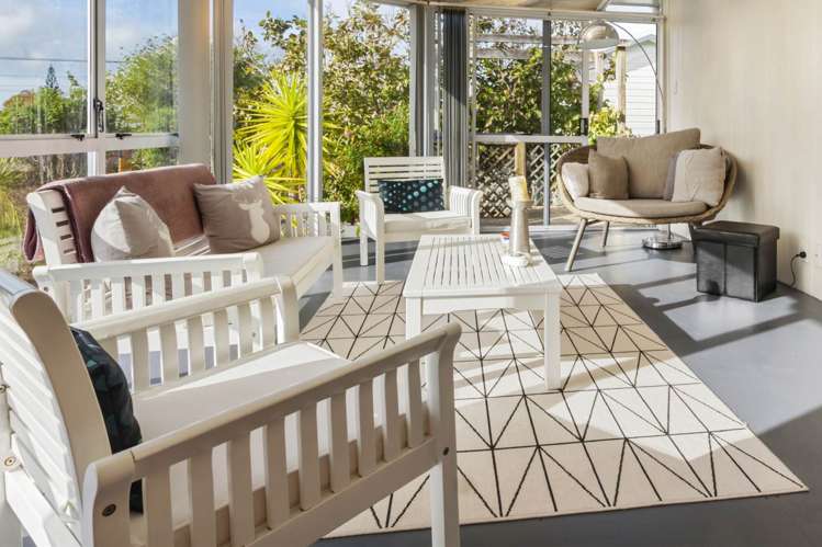 9 Neil Avenue Te Atatu Peninsula_6