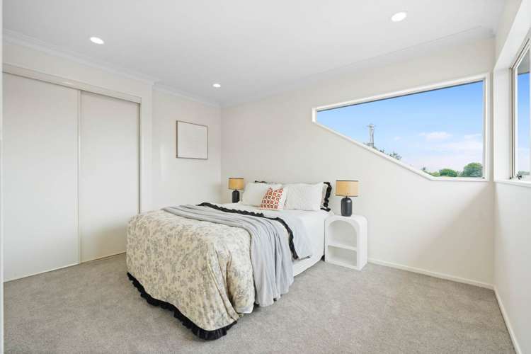 214 Whitford Road Shamrock Park_17