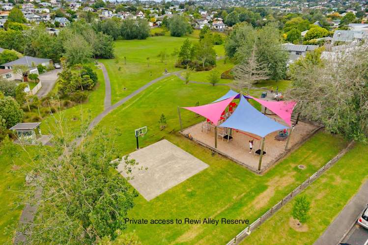 69 Athena Drive Totara Vale_14