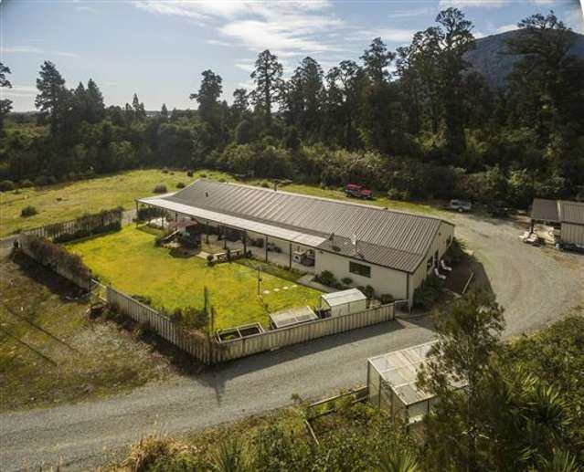 9 Adair Road Haast_3