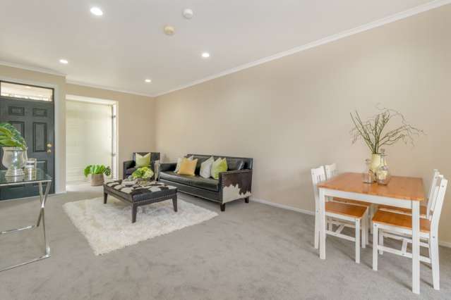 97/1 Ambrico Place New Lynn_3