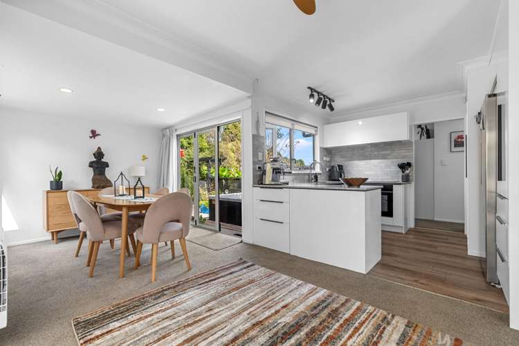 2 Columba Place Matua_3