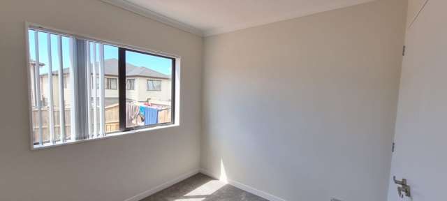 84 Ksenia Drive Flat Bush_2