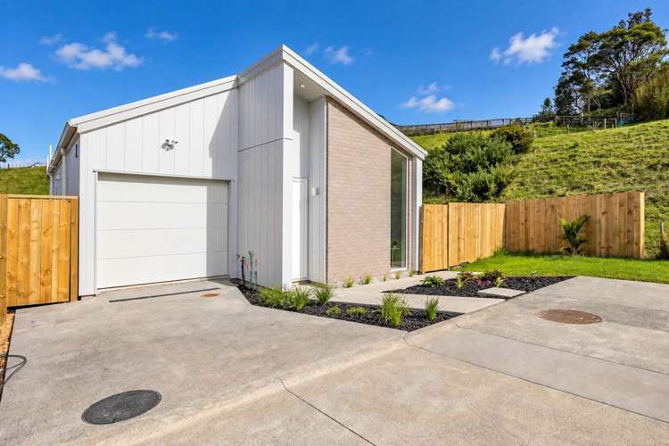 42 Ara Taha Crescent Orewa_12