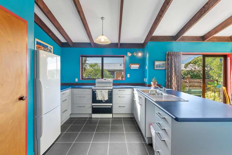 4 Moana Street Otaki Beach_4