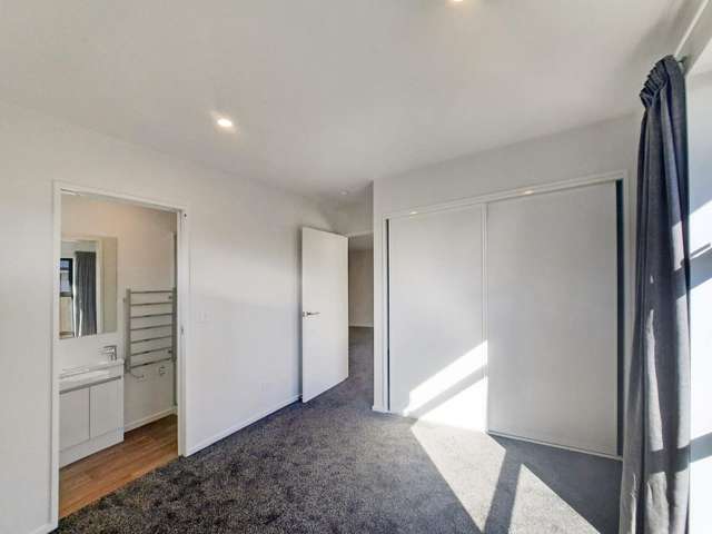 2/19 Harrison Drive 11103_4