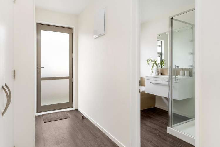 12 Shortland Street Wainoni_27