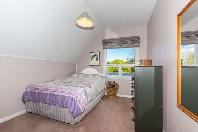 311 Riverside Drive Waterloo_15