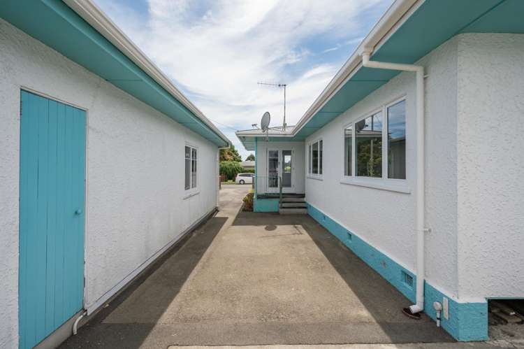 24 Manson Avenue Stoke_12