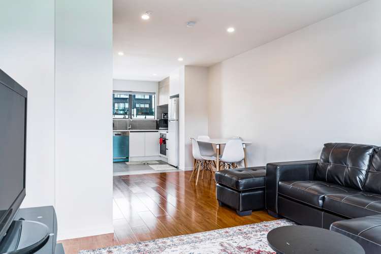 17 Red Arches Road Henderson_11