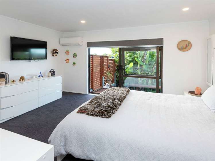 53a Uxbridge Road Mellons Bay_9