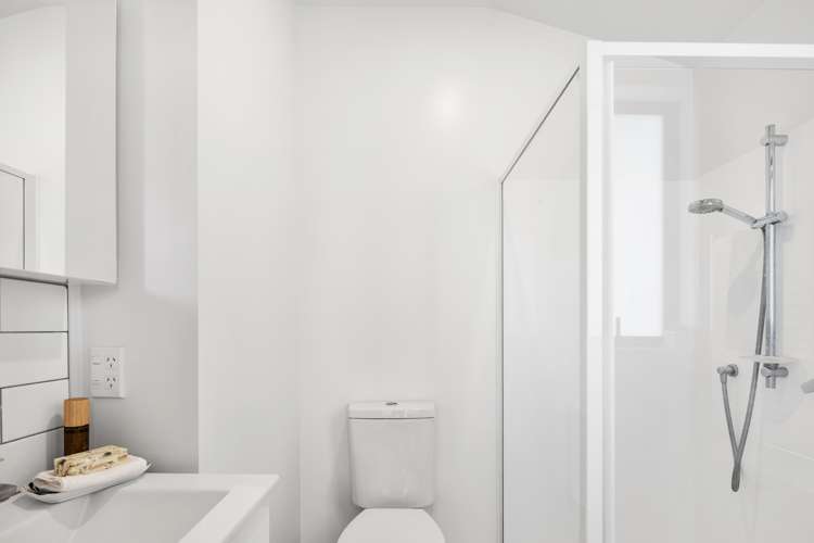 5/74 Derwent Street Island Bay_10