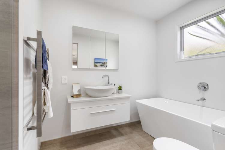 54 Tahapa Crescent Meadowbank_14