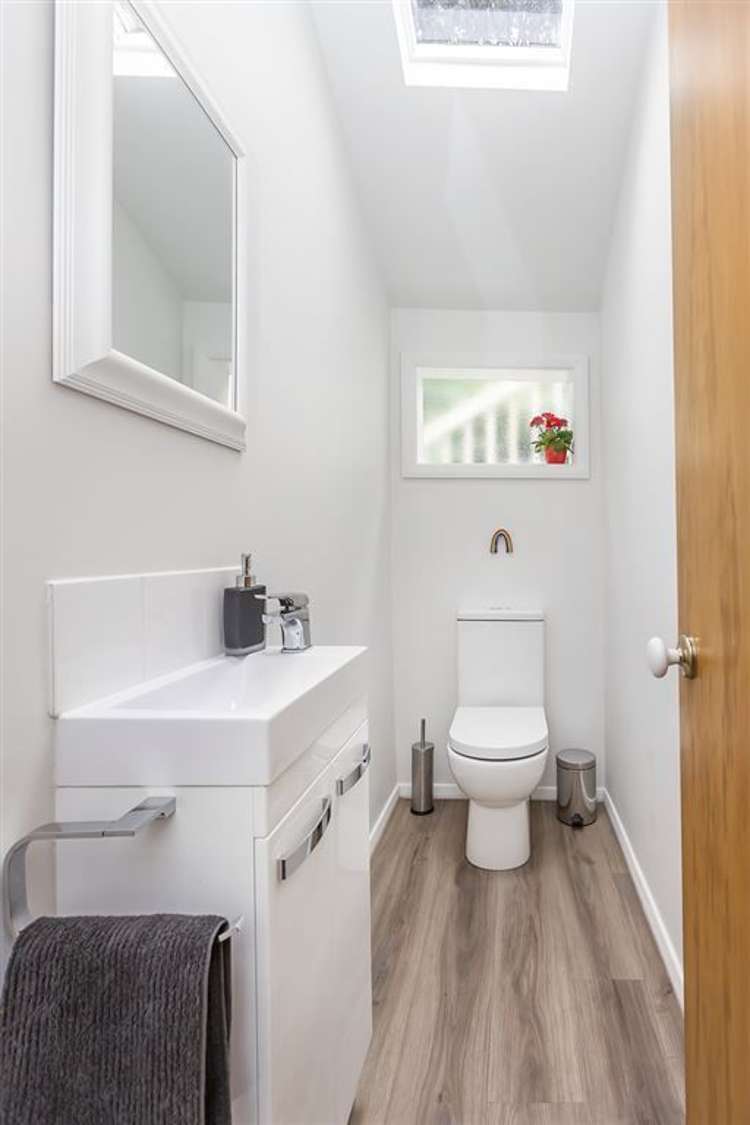 21 Scarborough Terrace Mount Victoria_31