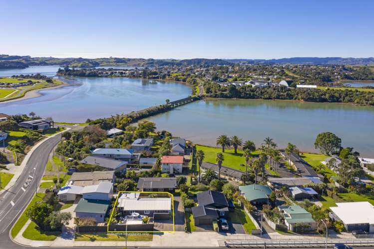 4 Opotoru Road Raglan_34