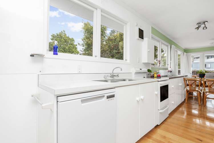 2 Linwood Avenue Forrest Hill_4