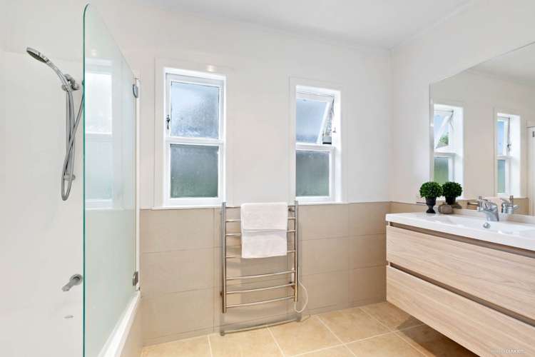 102 Frederick Street Hillsborough_11