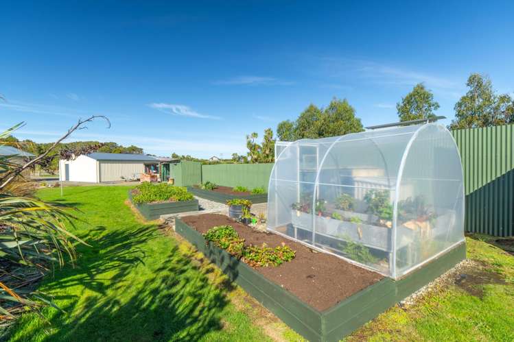 192 Grant Road Otatara_18