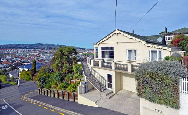 34 Easther Crescent Kew_13