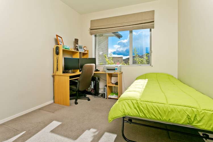 37 Northbrook Close Greenhithe_15