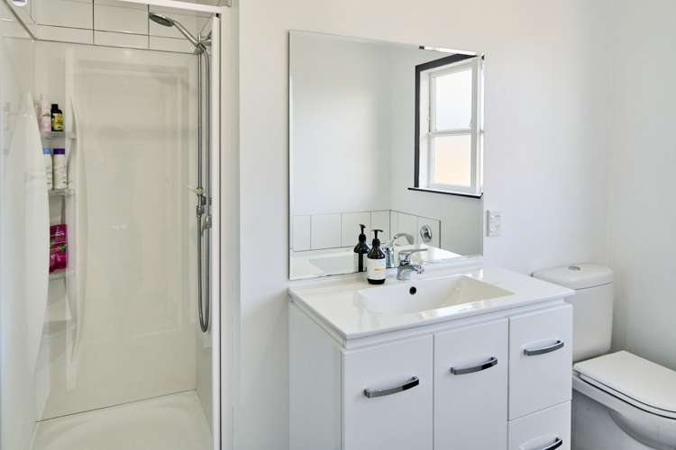 20 Saint Johns Terrace Tawa_9