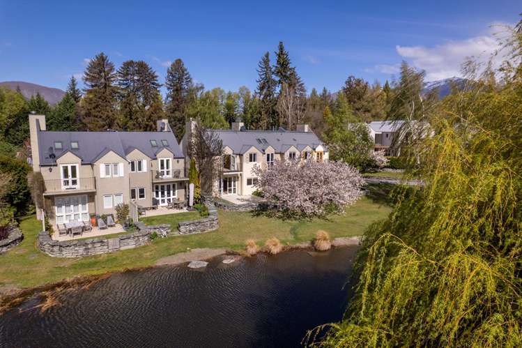 15 Fox's Rush Arrowtown_9