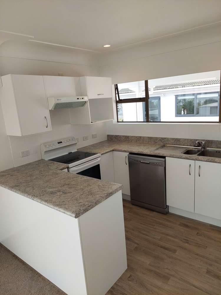 6 Beach Road Manly_10