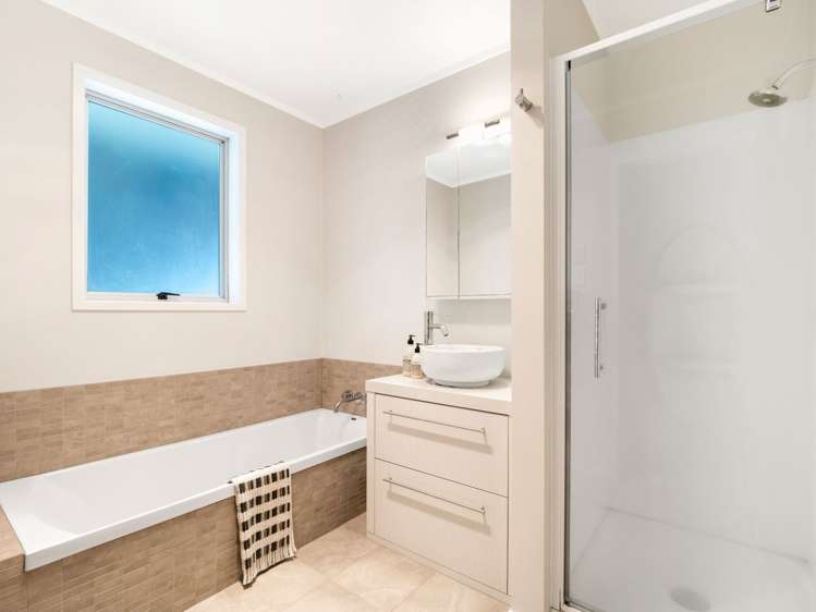 9 Walnut Place Owhata_17