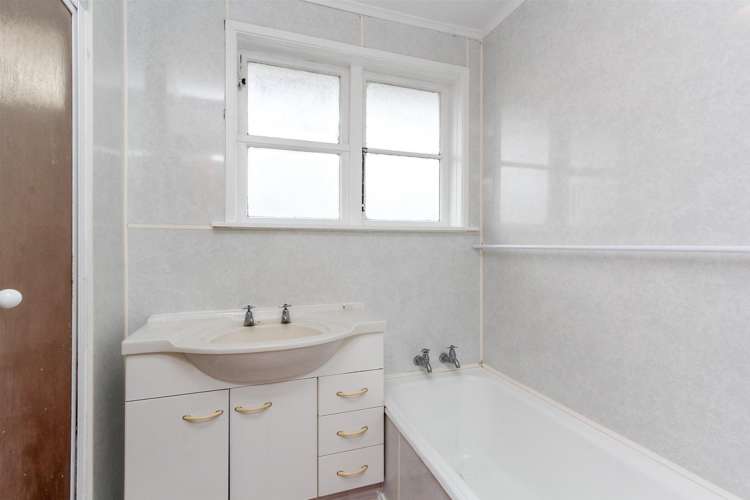 61 Omata Road Marfell_17