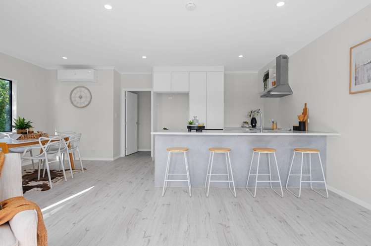 4/44 Shakespeare Avenue Enderley_1