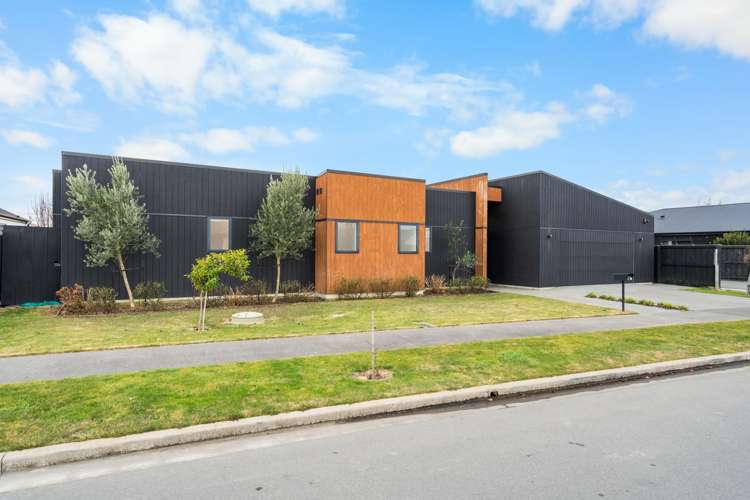 41 Grayshott Avenue Casebrook_53