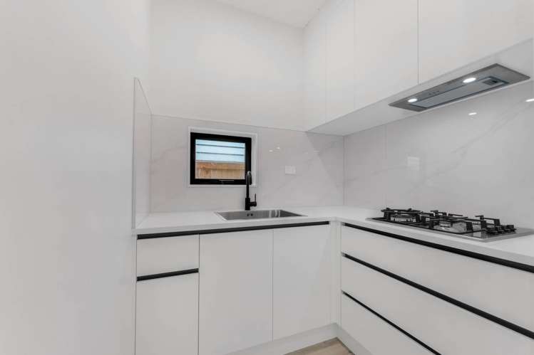 27 Cyperus Street Flat Bush_13