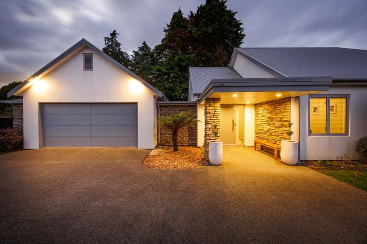 5 Heritage Place_5