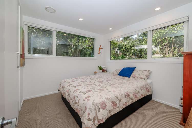 8 Short Street Waitati_12