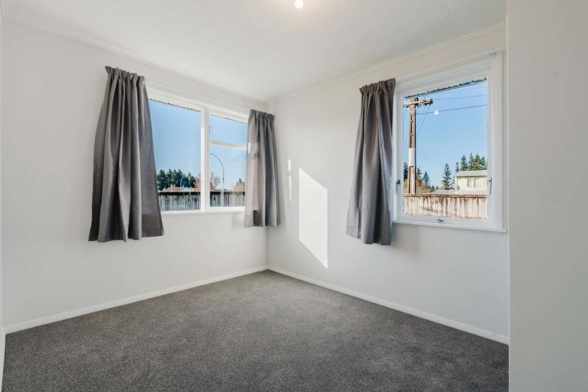 68 Montgomery Crescent_2