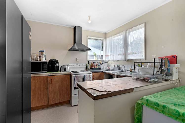37 Penion Drive Otara_11