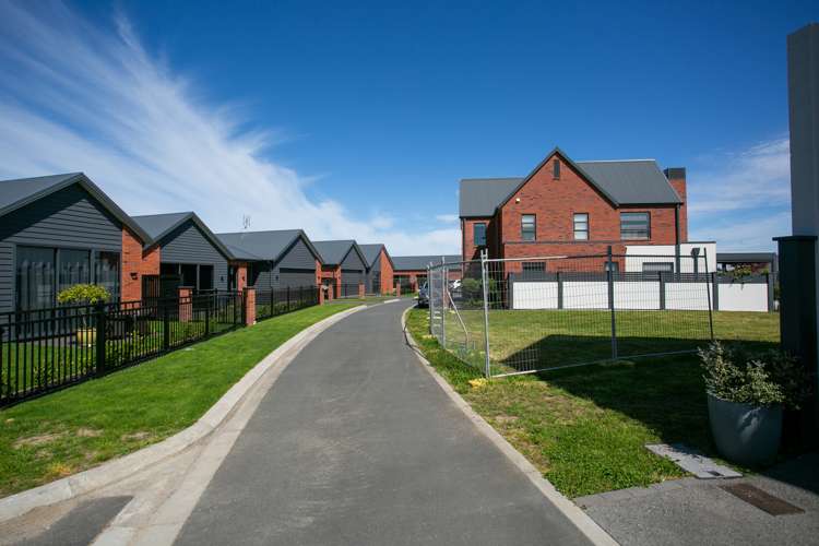 9 Garland Lane Leamington_14