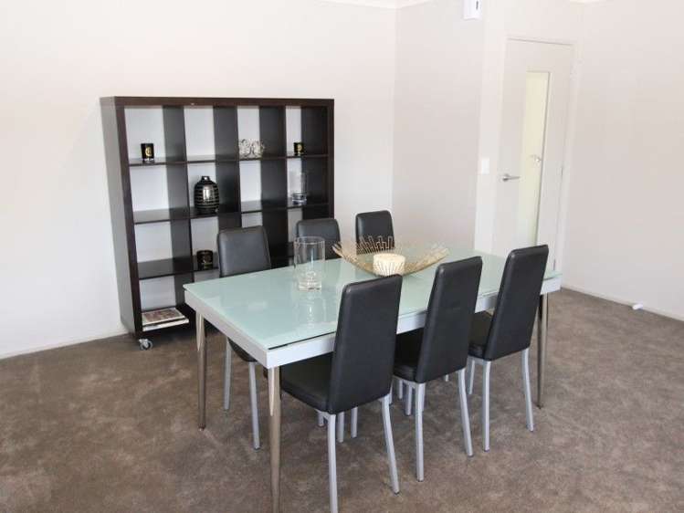 17a Moonsail Drive Whitby_17