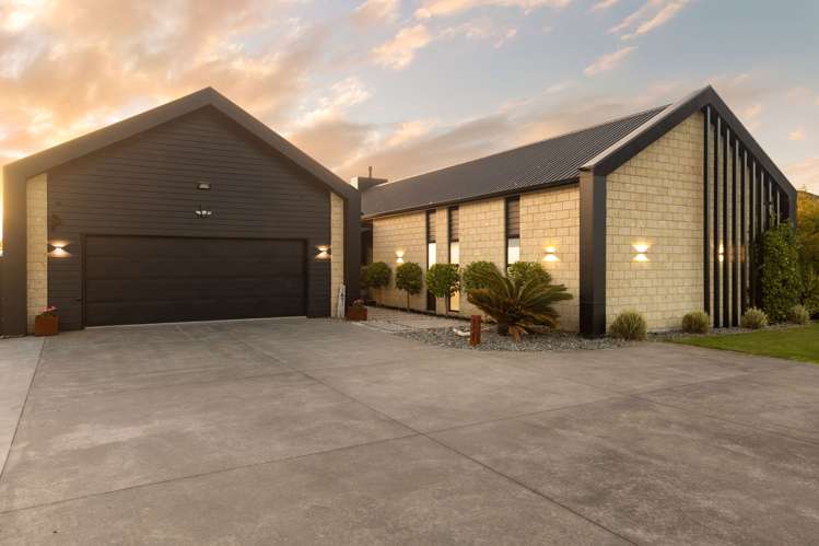 8 Baxter Michael Crescent Cambridge_34