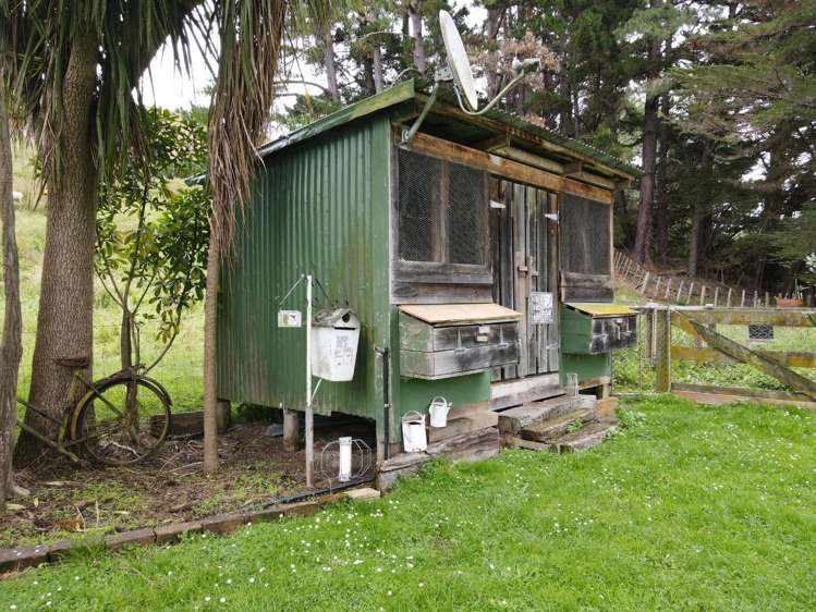 106 River Road Pongoroa_16