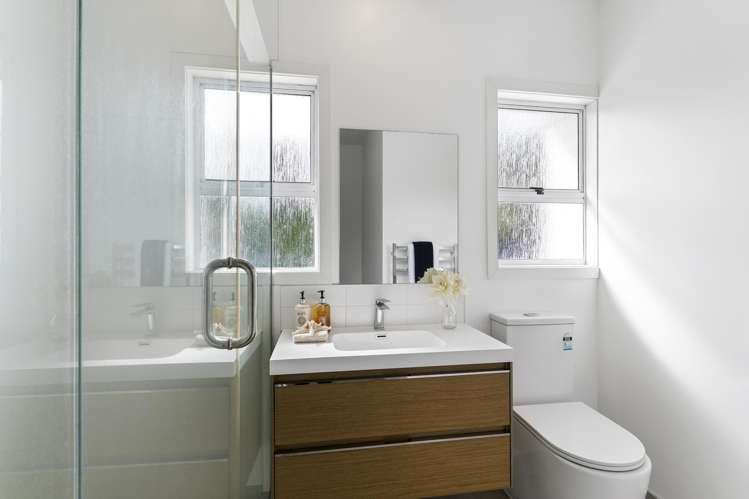 81A Stanley Point Road Devonport_24