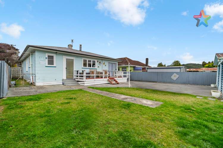 52 Russell Road Wainuiomata_18
