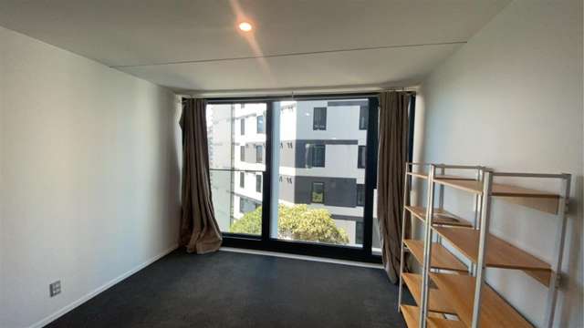 9H/3 Whitaker Place Auckland Central_3