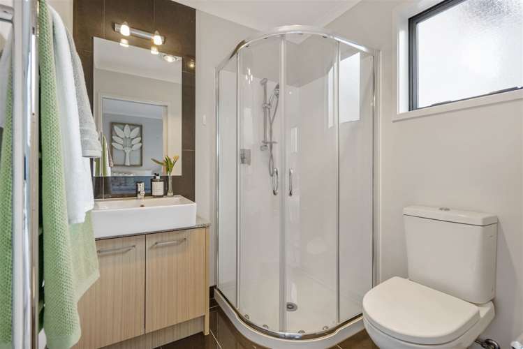 6 Hirimate Place Flat Bush_8