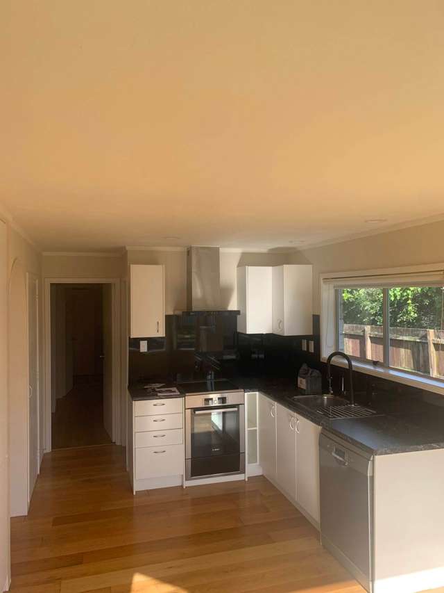 1/17 Hedge Row Sunnyhills_3