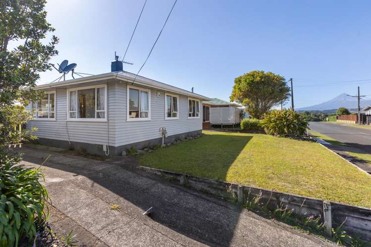 23 Belair Avenue Blagdon_16