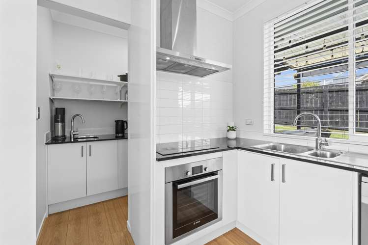 10 Bloomfield rise Stanmore Bay_3