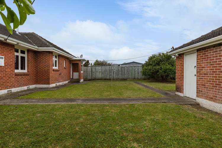 198 Bath Street Levin_24