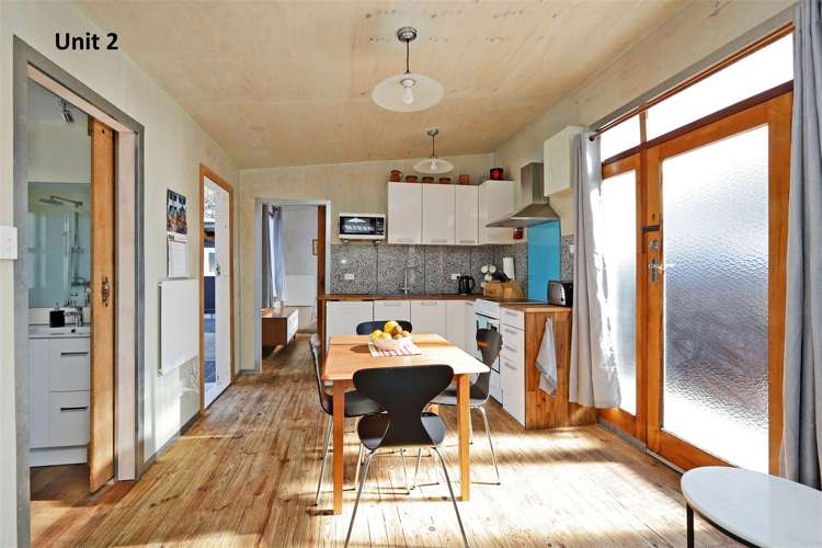 206 Park Road South Akina_1